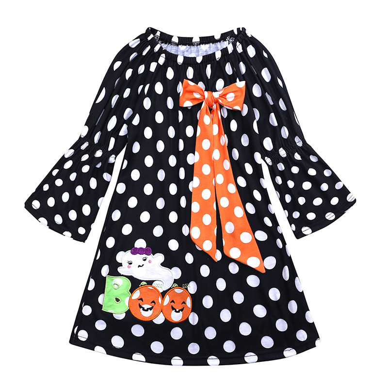 Váy Halloween của cô gái dài tay